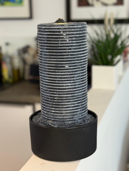 Preview: Fountain Candle Wasserbrunnen – stilvoller LED-Zimmerbrunnen für Ruhe & Entspannung