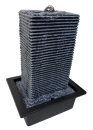 Fountain Tower Wasserbrunnen mit LED-Beleuchtung aus robustem Polyresin